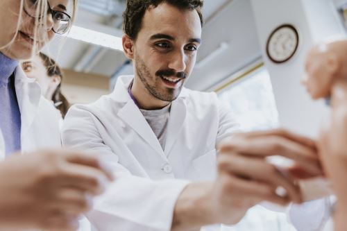 Talento científico peruano: conoce cómo postular al Premio Nacional de Ciencia 2026