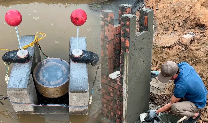 El joven ingeniero que construyó una mini hidroeléctrica desde cero y ahora genera electricidad de 220 voltios en toda su casa con agua de río