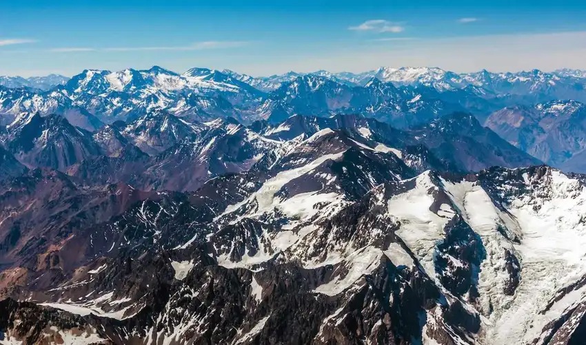 Los Andes parecían estar en silencio, pero científicos detectaron 803 terremotos ocultos